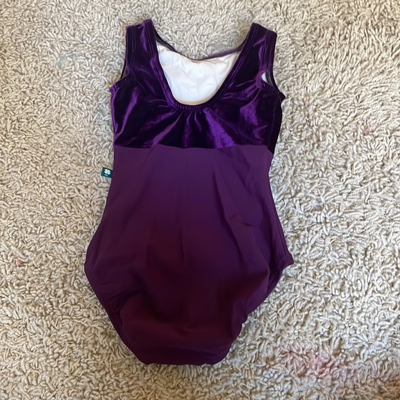 Purple, half velvet , XXS leotard - Picture 2 of 2
